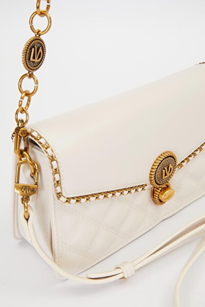 Levidor Cream Burmese Lock Detail Shoulder Bag