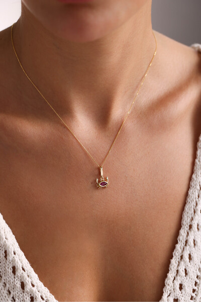 Gianfranco 14 Ayar Altın Pembe Taşlı Yengeç Kilitli Charm Kolye Ucu