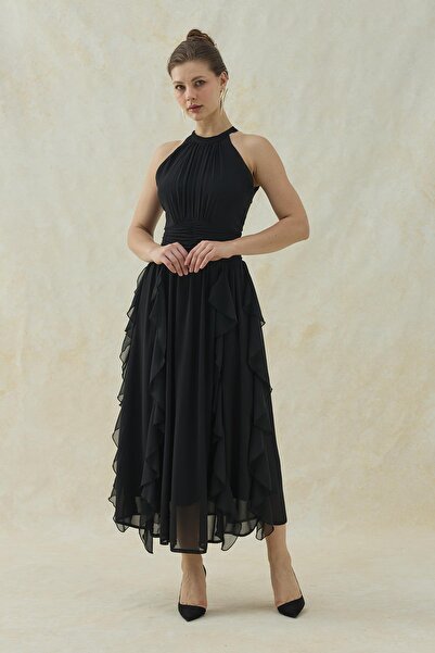 Elbee Fashion Woman فستان أسود مبطن بياقة هالتر