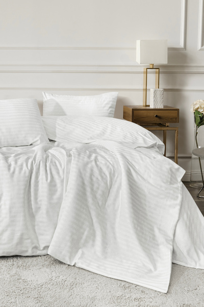 Bestinox غطاء لحاف مزدوج من الساتان الذهبي من بيستينا مع ملاءات