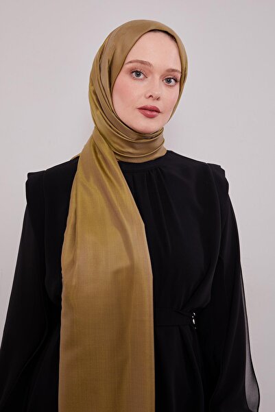 Levidor Green Silk Shawl