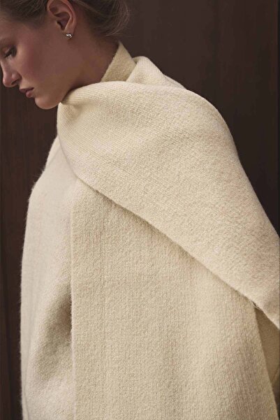 Hooopstore Soft Textured Butter Yellow Scarf