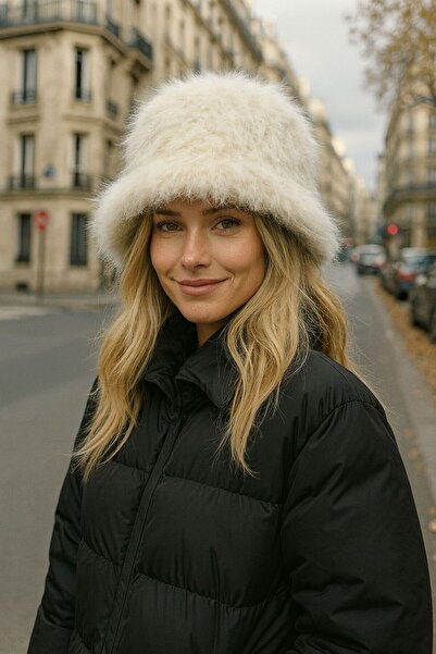 BALIENTE Beige Wool Felt Plush Bucket Women's Hat