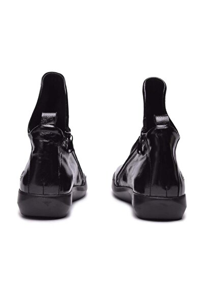 Gusse Γυναικείες μπότες από λουστρίνι Yohanya 260493-3