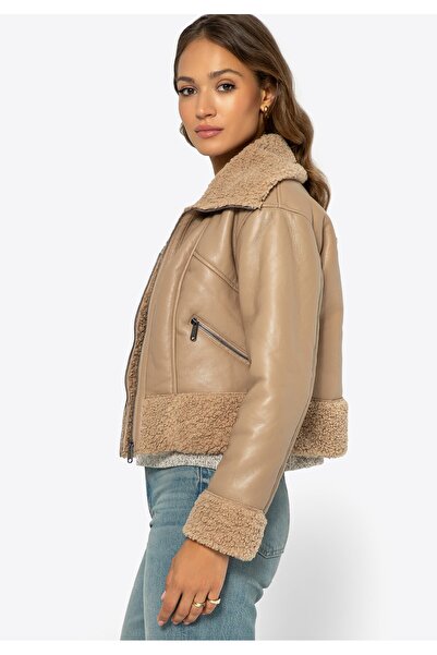 Wittchen Women's short beige jacket with fur, beige -leather