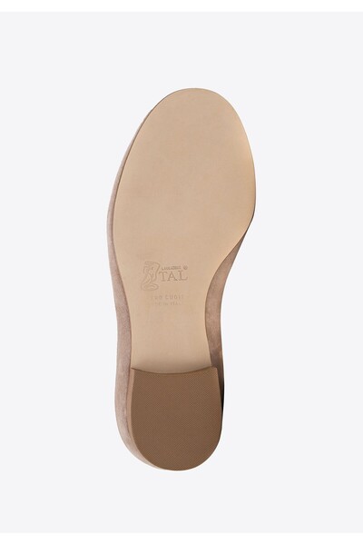 Wittchen Women's Suede Loafers with Chain, Simple Beige, Beige Suede Leather