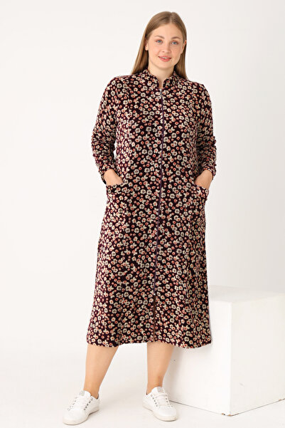 İntensive Burgundy Floral Patterned Full-Length Zippered Pocketed Cotton Velvet Judge Maxi Length Collar Plus Size Dress