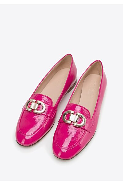 Wittchen Women's patent leather moccasins with decorative buckle, pink, patent leather