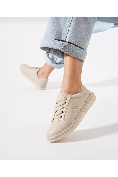 ModaAmour حذاء رياضي نسائي من جون بيج