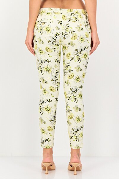 Reiko Women Cropped Fit Floral Print Chino Pants, Multicolor