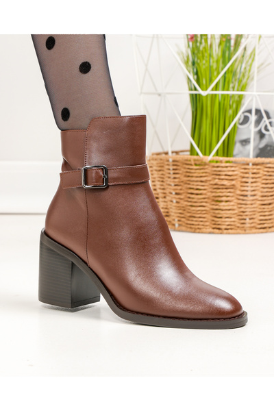 starlike Women's ankle boots made of brown genuine leather SN5002-1
