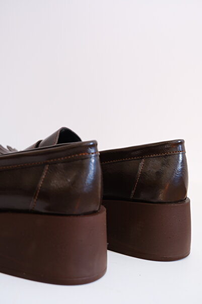 Munshoes Жіночі лофери з китицями