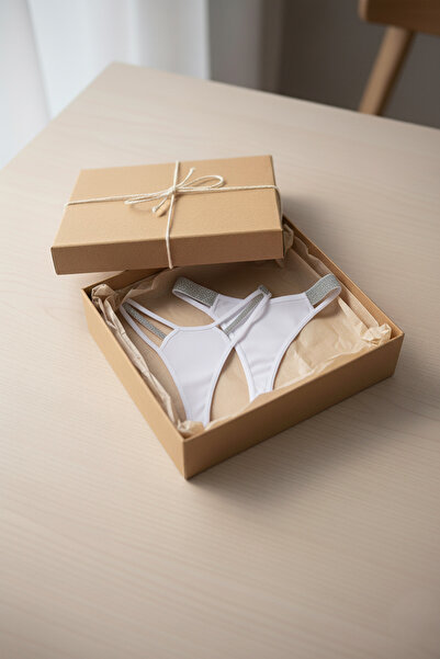 Estilo Lingerie Детальні стрінги з гумкою Трусики Sevigliye Подарунок на Новий рік Трусики