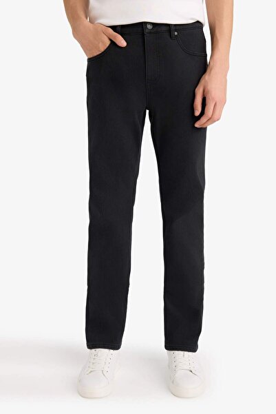 DeFacto Sergio Regular Fit Normal Cut Normal Waist Pipe Leg Black Jeans V0793Az21Au