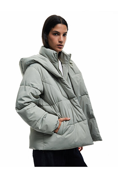 Koton Hooded Zippered Button Detailed Pocket Comfortable Fit Quilted Puffer Jacket