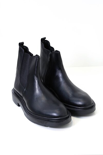 Velvarde deri bot siyah