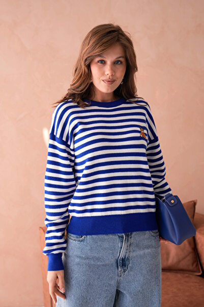 Park Karon Women's Crew Neck Embroidery Detail Oversized Striped Knitwear Sweater