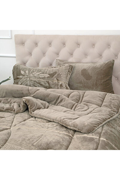 sadir Linda Luxury Velvet Winter Duvet Set, Single and a Half, 4 Pieces