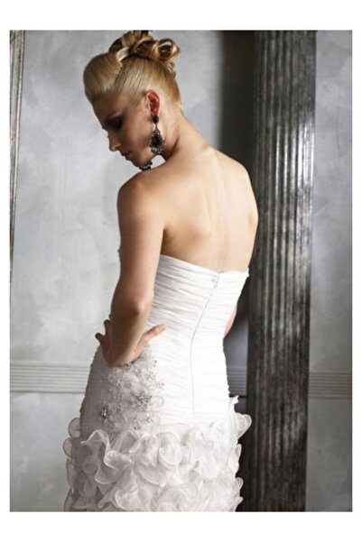 Terani New York Short white fitted silk dress with discreet ruffles