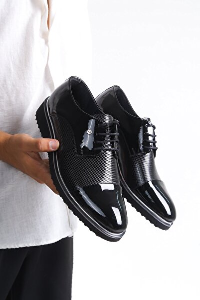 maximoda Pantofi clasici pentru bărbați din piele lacuită și negru mat