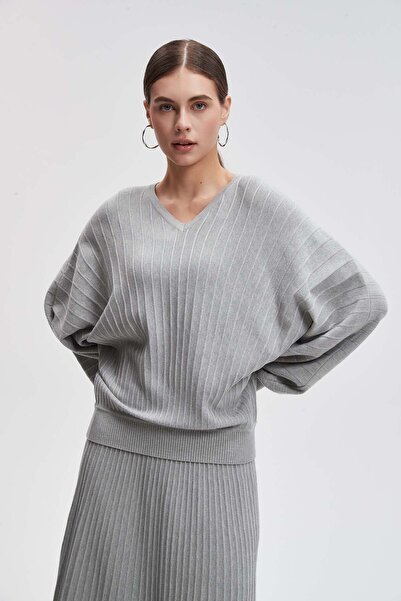 Livia سترة شتوية بأكمام طويلة مع خطوط الفراشة