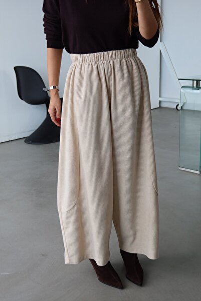Özge Özgenç Corded Fabric Wide Fit Pants