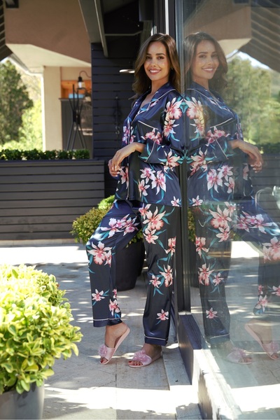 SİA LESS Women's Black Floral Detailed Satin Long Sleeve Buttoned Dowry Nightgown