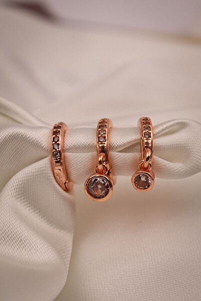 LA PERRY ACCESSORIES مجموعة من 3 أقراط وردية بحجر واحد