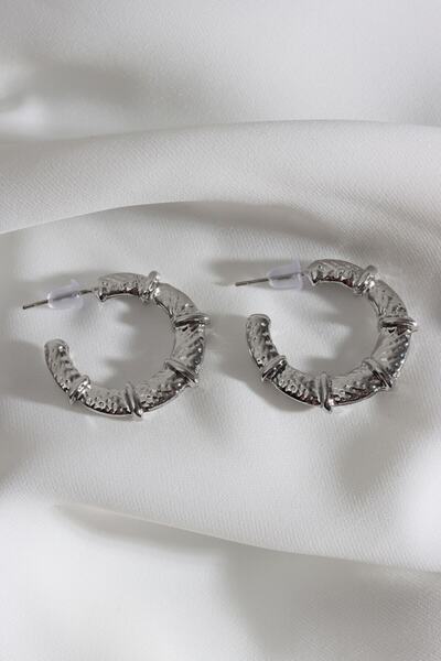 LA PERRY ACCESSORIES خاتم فضي عتيق الطراز