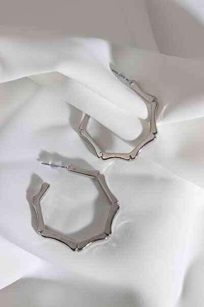 LA PERRY ACCESSORIES خاتم فضي عتيق من طراز V ماركة بويك