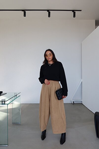 Özge Özgenç Fitilli Geniş Kalıp Pantolon