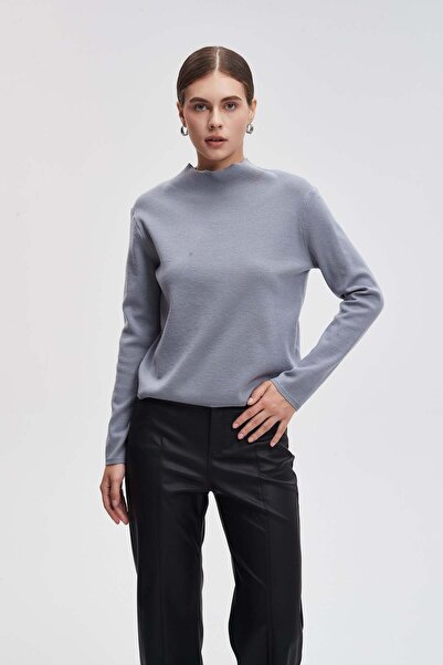 Livia Solid Long Sleeve Cropped Top