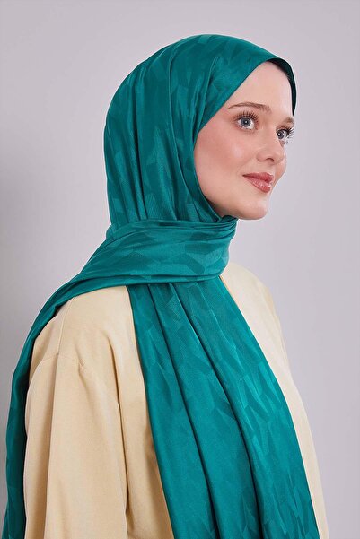 Levidor Green geometric pattern jacquard shawl
