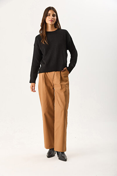 VENA Women's Anita Crew Neck Knit Sweater - Black