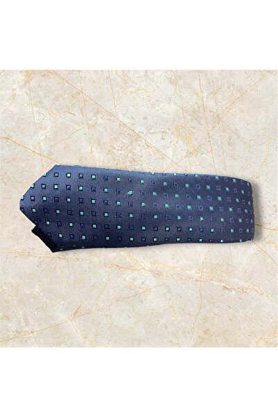 Ebrar Çeyiz ربطة عنق ماركة باللون الأزرق الداكن