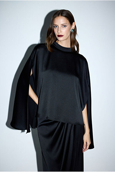 adL Mert Aslan Pelerin Detaylı Bluz