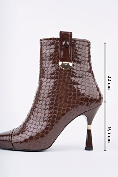 Women Lay-z Kadın Topuklu Bot Yılan Desenli Rugan Gold Detaylı 9.5 Cm İnce Topuk Kışlık Zarif Şık Tasarım