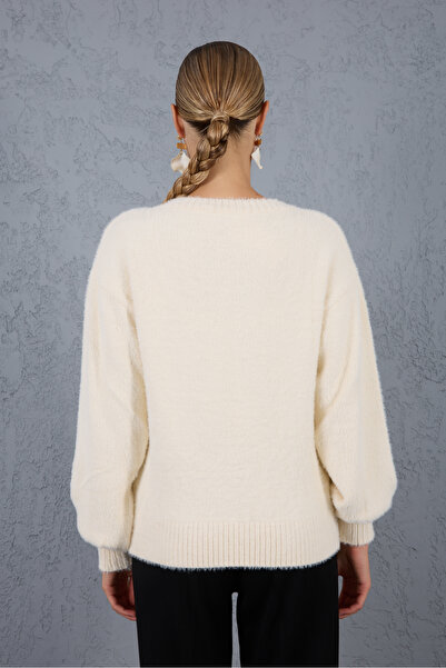 Moda Days Women's Ecru Beard Yarn Front Beaded Embroidered Balloon Sleeve Crew Neck Knit Sweater