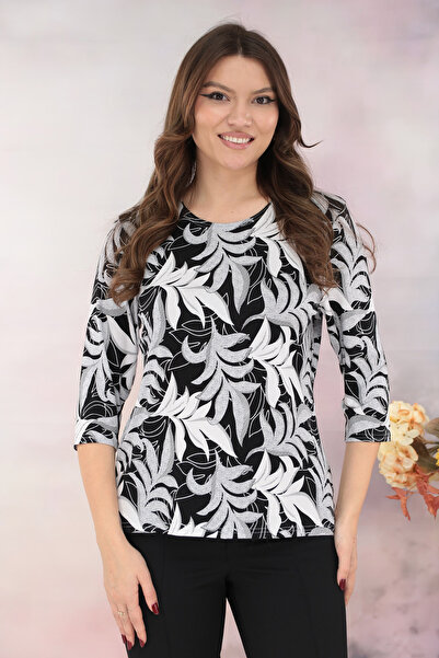 Trend Land Μαύρη μπλούζα με λευκό φλοράλ τύπωμα