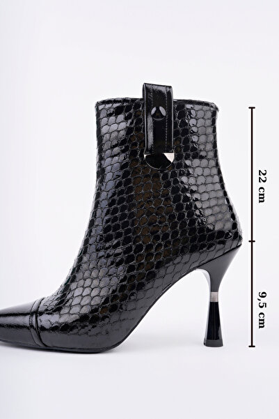 Women Lay-z Kadın Topuklu Bot Yılan Desenli Rugan Gold Detaylı 9.5 Cm İnce Topuk Kışlık Zarif Şık Tasarım