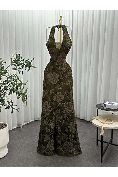 Heidi Olive green lace dress with a beautiful cut