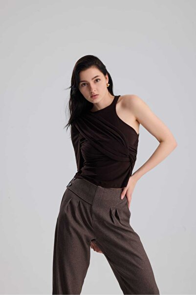 GACA COLLECTION OLİNDA Kahverengi Drapeli Tek Kol Asimetrik Kadın Body