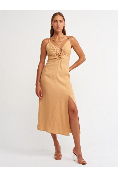 NEWCO Φόρεμα μεσαίου μήκους με ξύλινα αξεσουάρ, ανοιχτό στο πίσω και στο μπροστινό μέρος