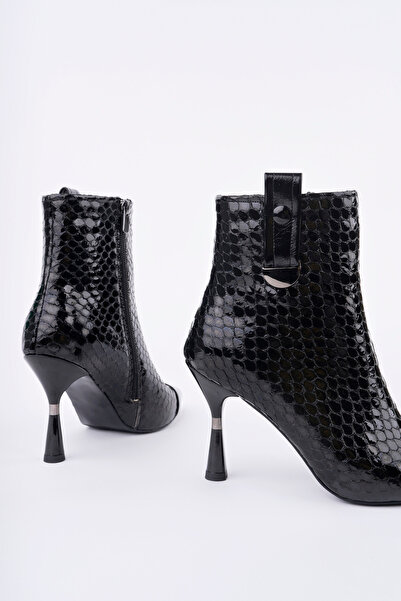 Women Lay-z حذاء نسائي بكعب عالٍ من الجلد اللامع بنقشة الثعبان وتفاصيل ذهبية،...