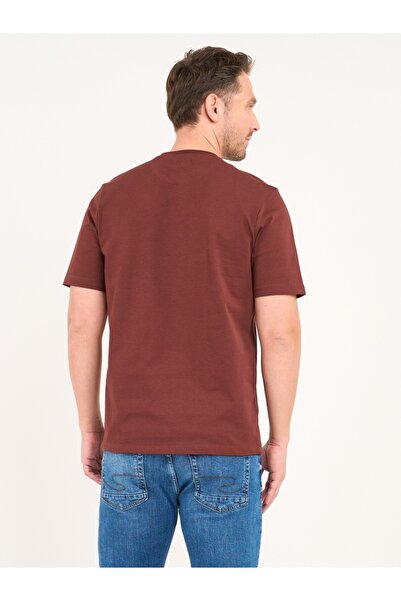 Lee Cooper Men's solid color T-shirt with logo details