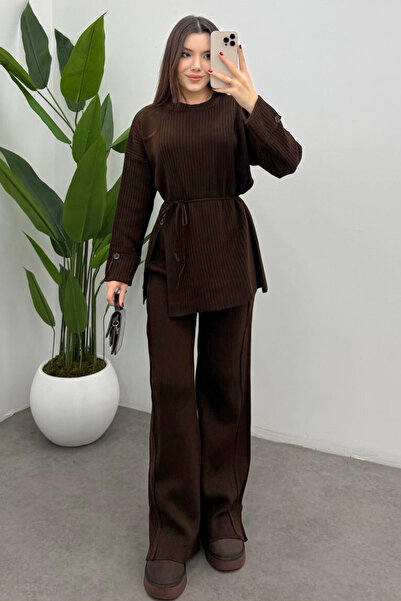 Bipantolon Γυναικείο καφέ πλεκτό παντελόνι με λεπτομέρεια με κορδόνι στη μέση και κουμπιά κοτλέ Πλεκτό παντελόνι πουλόβερ Σετ δύο τεμαχίων