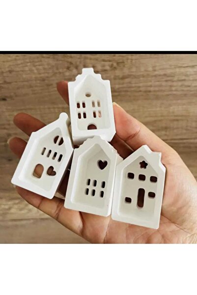 INGA JOSANU Yeni Yıl Konseptli Masaüstü Çam Ağacı Dekorasyonu ve Mumluk