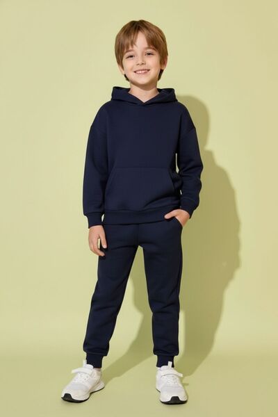 cm buseyiz Boys' Printed Kangaroo Pocket Sweatshirt and Ribbed Sweatpants with Side Pockets