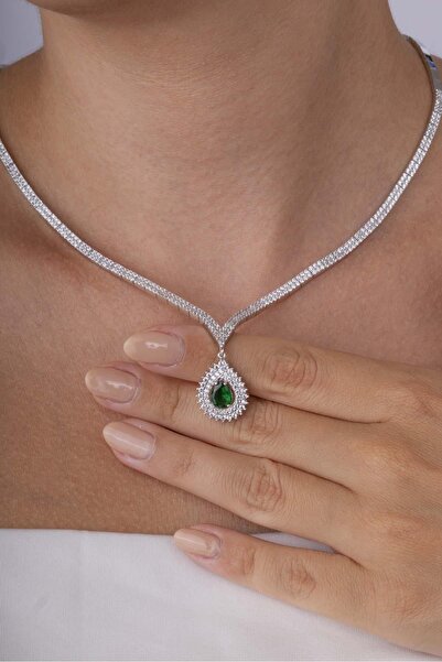 Gümüş Pazarım Hürrem Sultan Modeli Zümrüt Taşllı Damla Motifli 925 Ayar Gümüş...