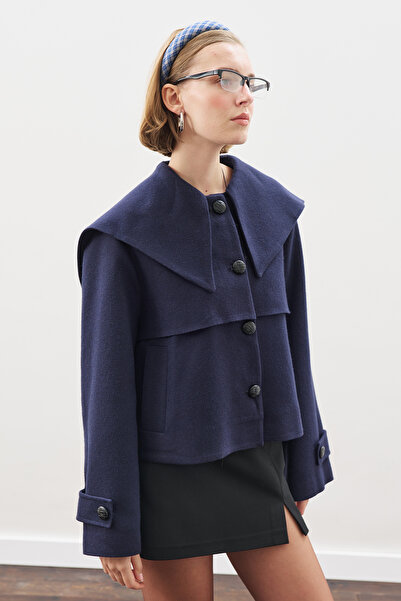 Manuka Button-Detail Brown Jacket Navy Blue